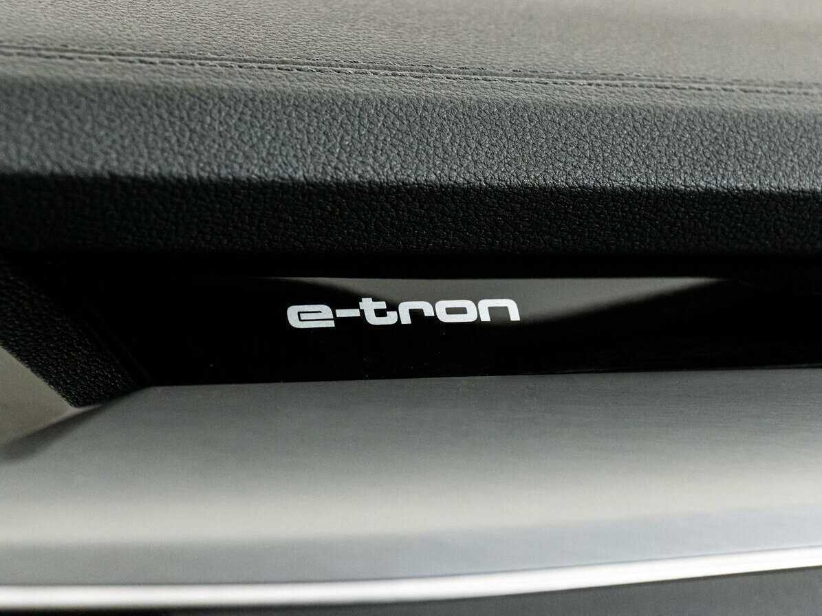 Audi e-tron с пробегом — 2019 год. Фото: #12