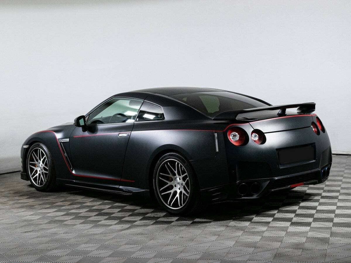 Nissan GT-R с пробегом — 2011 год. Фото: #5