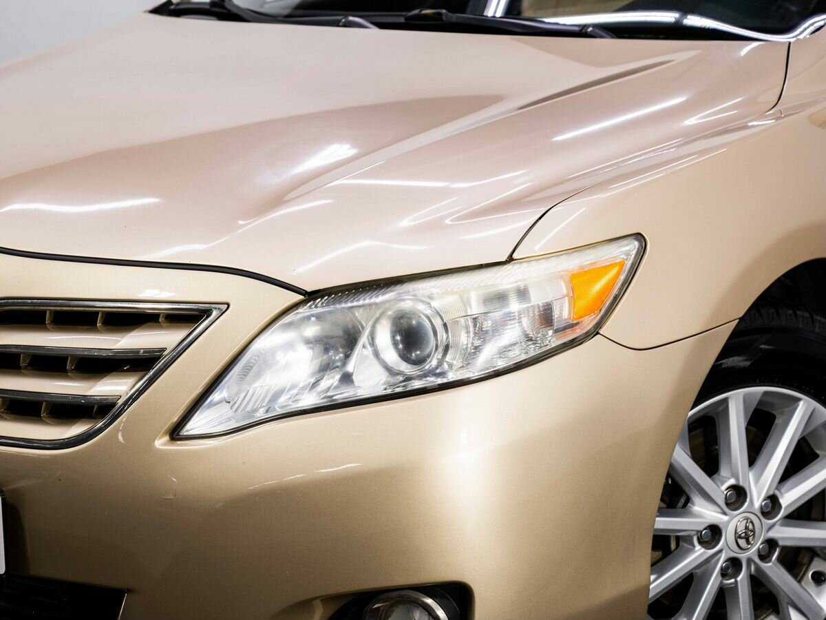 Toyota Camry с пробегом — 2010 год. Фото: #5