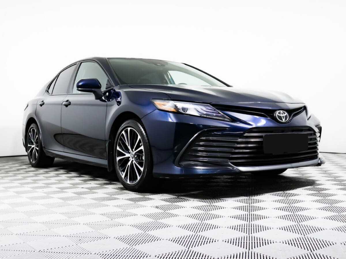Toyota Camry с пробегом — 2021 год. Фото: #2