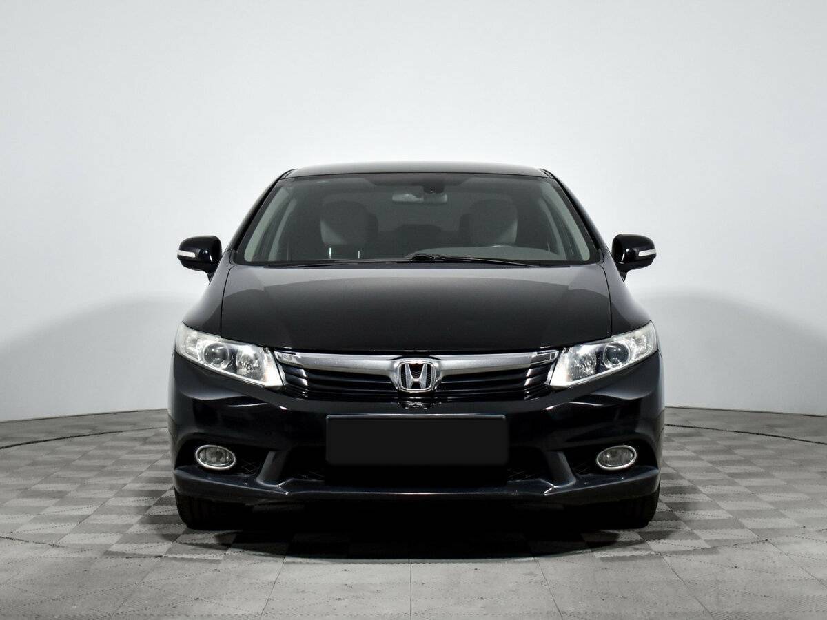 Honda Civic с пробегом — 2012 год. Фото: #1