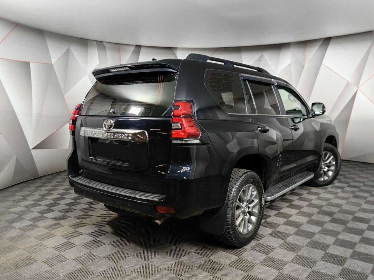 Toyota Land Cruiser Prado с пробегом — 2018 год. Фото: #1