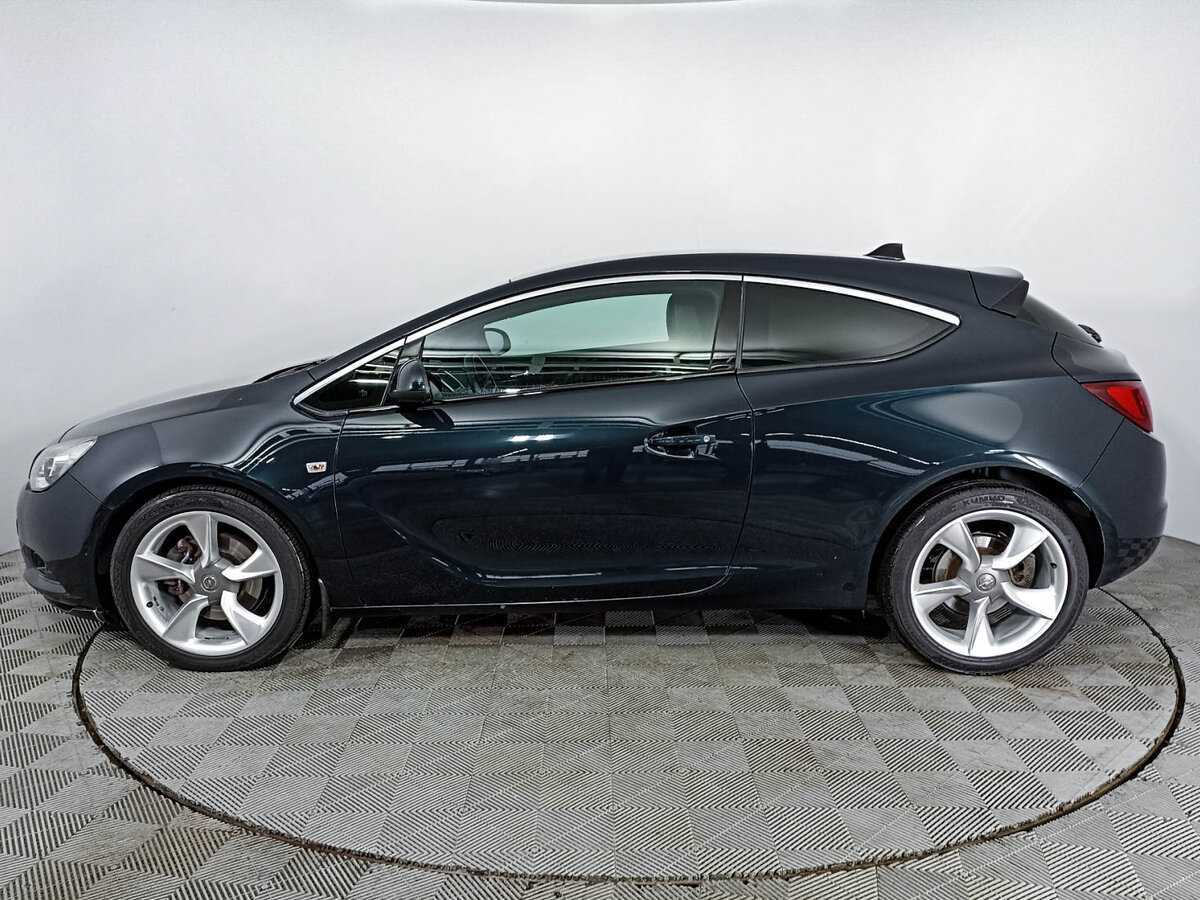 Opel Astra с пробегом — 2014 год. Фото: #7