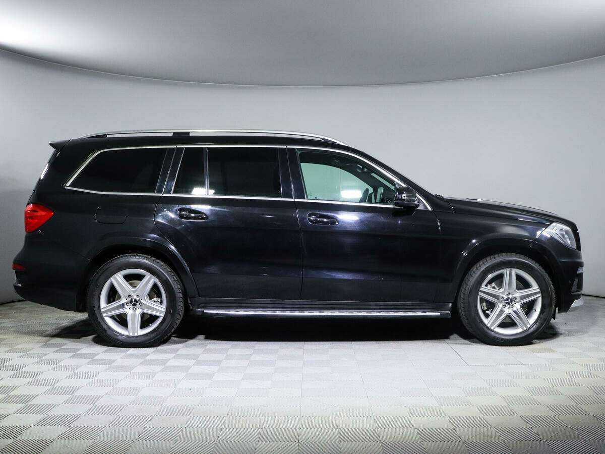 Mercedes-Benz GL-Класс с пробегом — 2015 год. Фото: #3