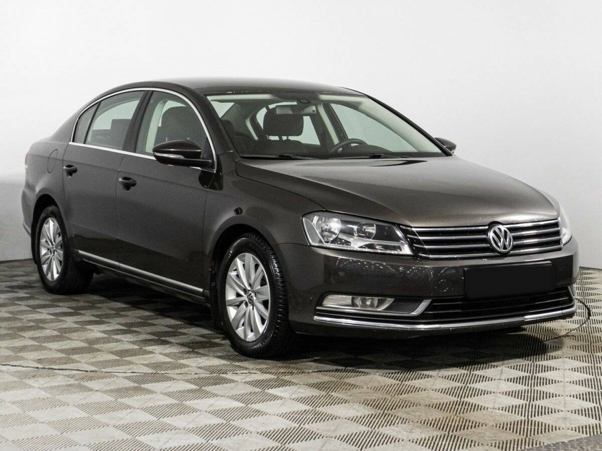 Volkswagen Passat с пробегом — 2011 год. Фото: #2