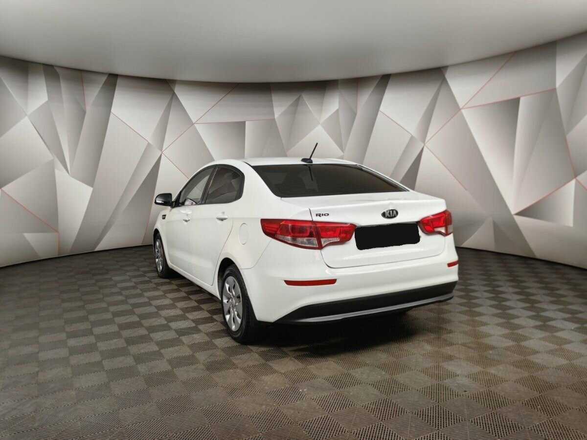 Kia Rio с пробегом — 2017 год. Фото: #3