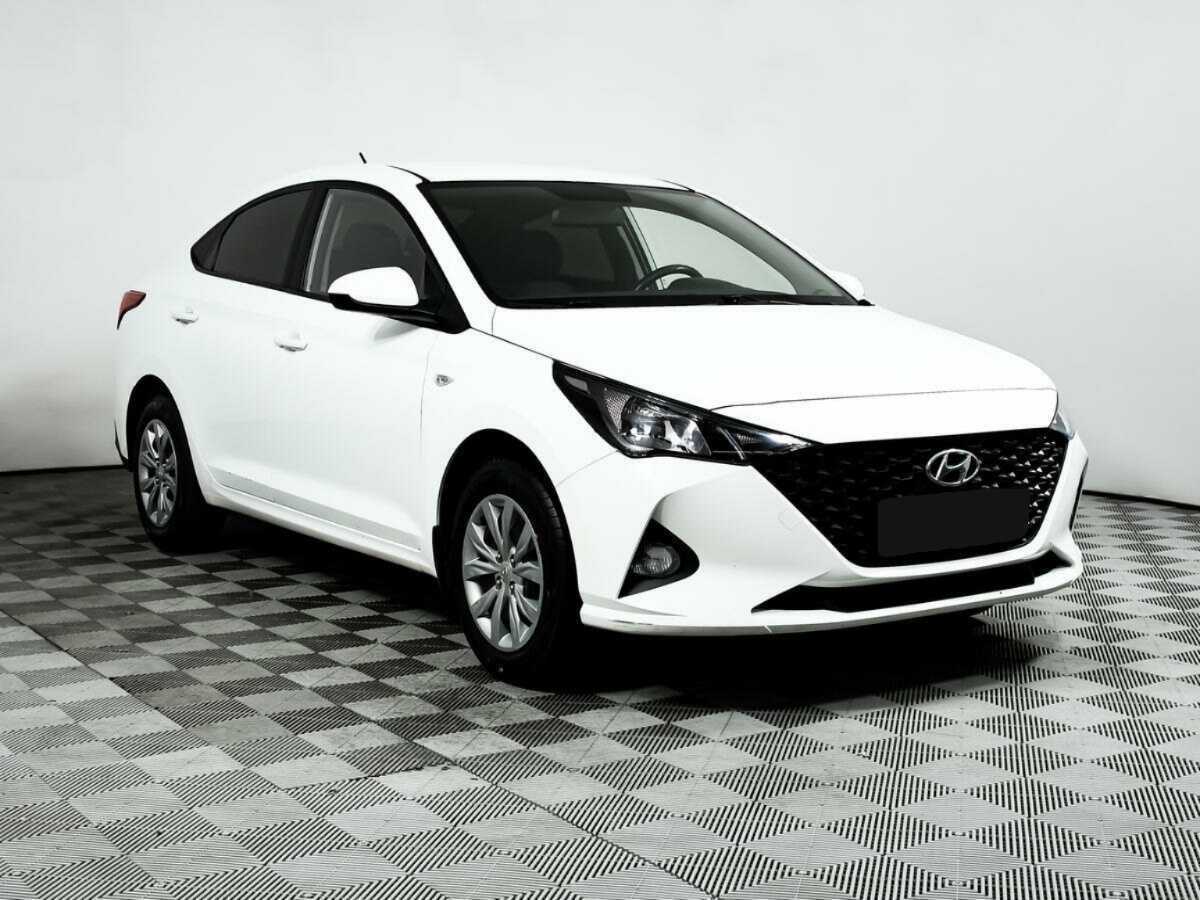 Hyundai Solaris с пробегом — 2020 год. Фото: #2