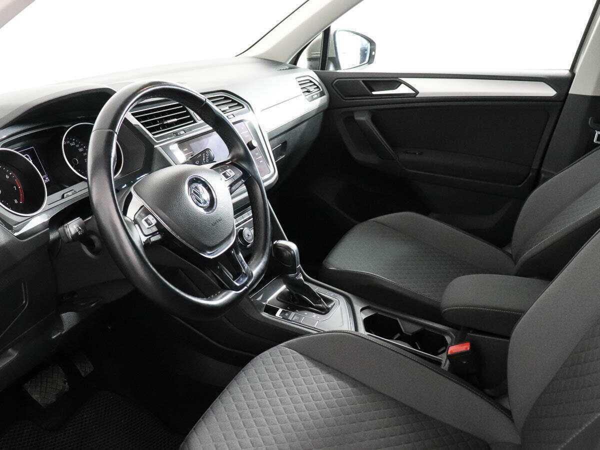 Volkswagen Tiguan с пробегом — 2018 год. Фото: #6
