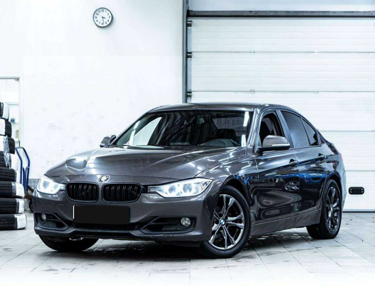 BMW 3 серии с пробегом — 2014 год. Фото: #0