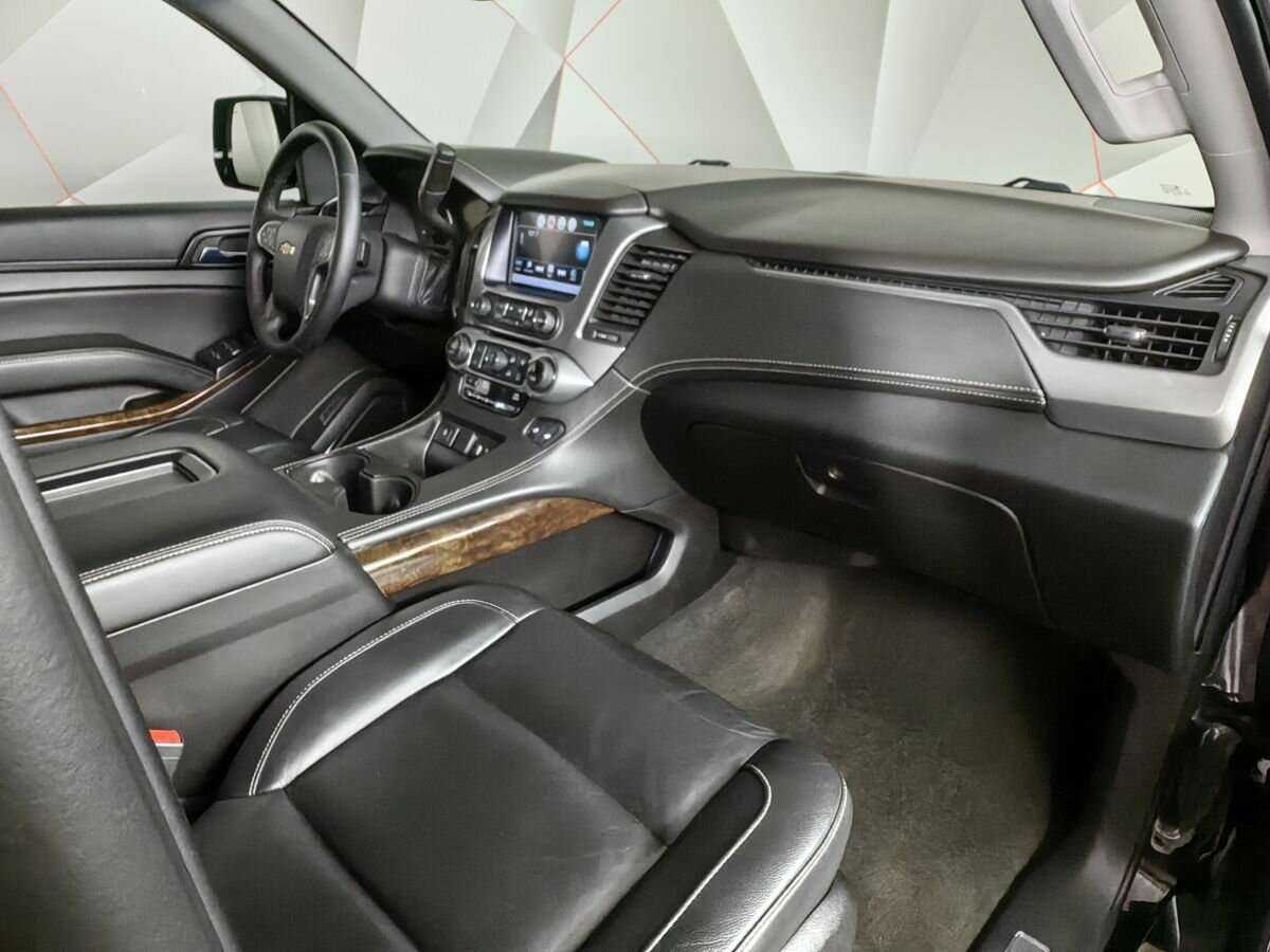 Chevrolet Tahoe с пробегом — 2017 год. Фото: #8