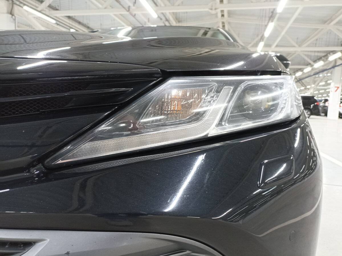 Toyota Camry с пробегом — 2019 год. Фото: #16