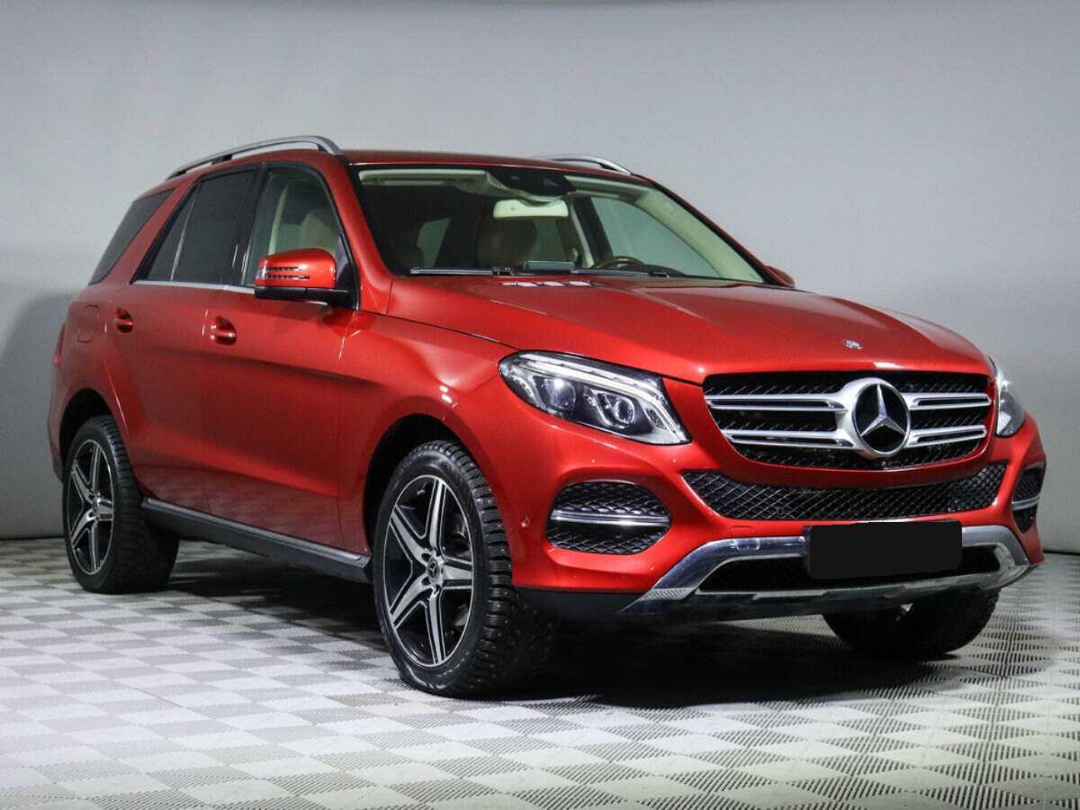 Mercedes-Benz GLE с пробегом — 2015 год. Фото: #2
