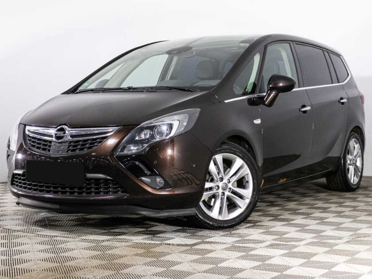 Opel Zafira с пробегом — 2012 год. Фото: #0
