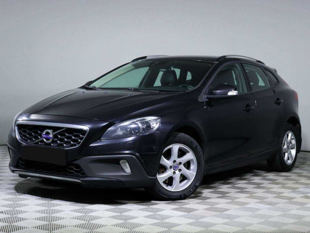 Volvo V40 Cross Country с пробегом — 2014 год. Фото: #0