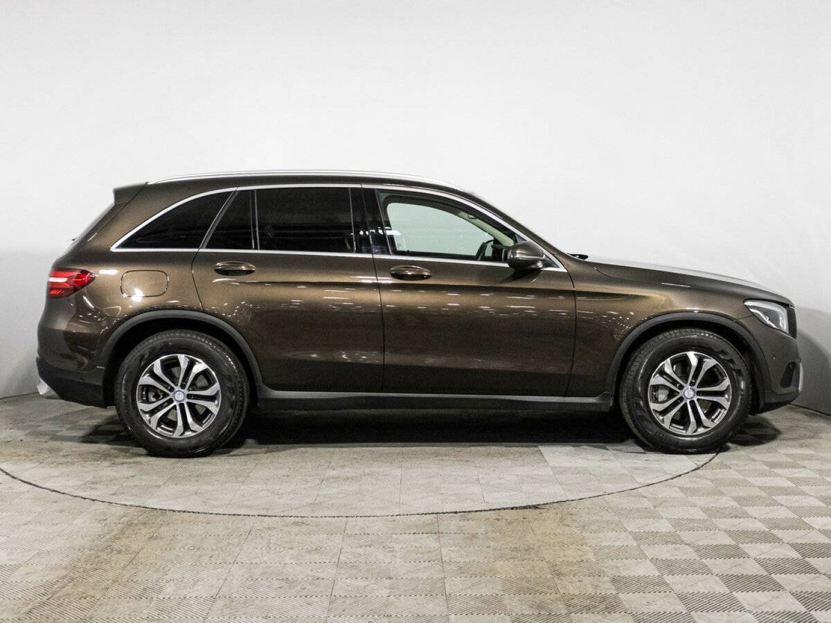 Mercedes-Benz GLC с пробегом — 2016 год. Фото: #3