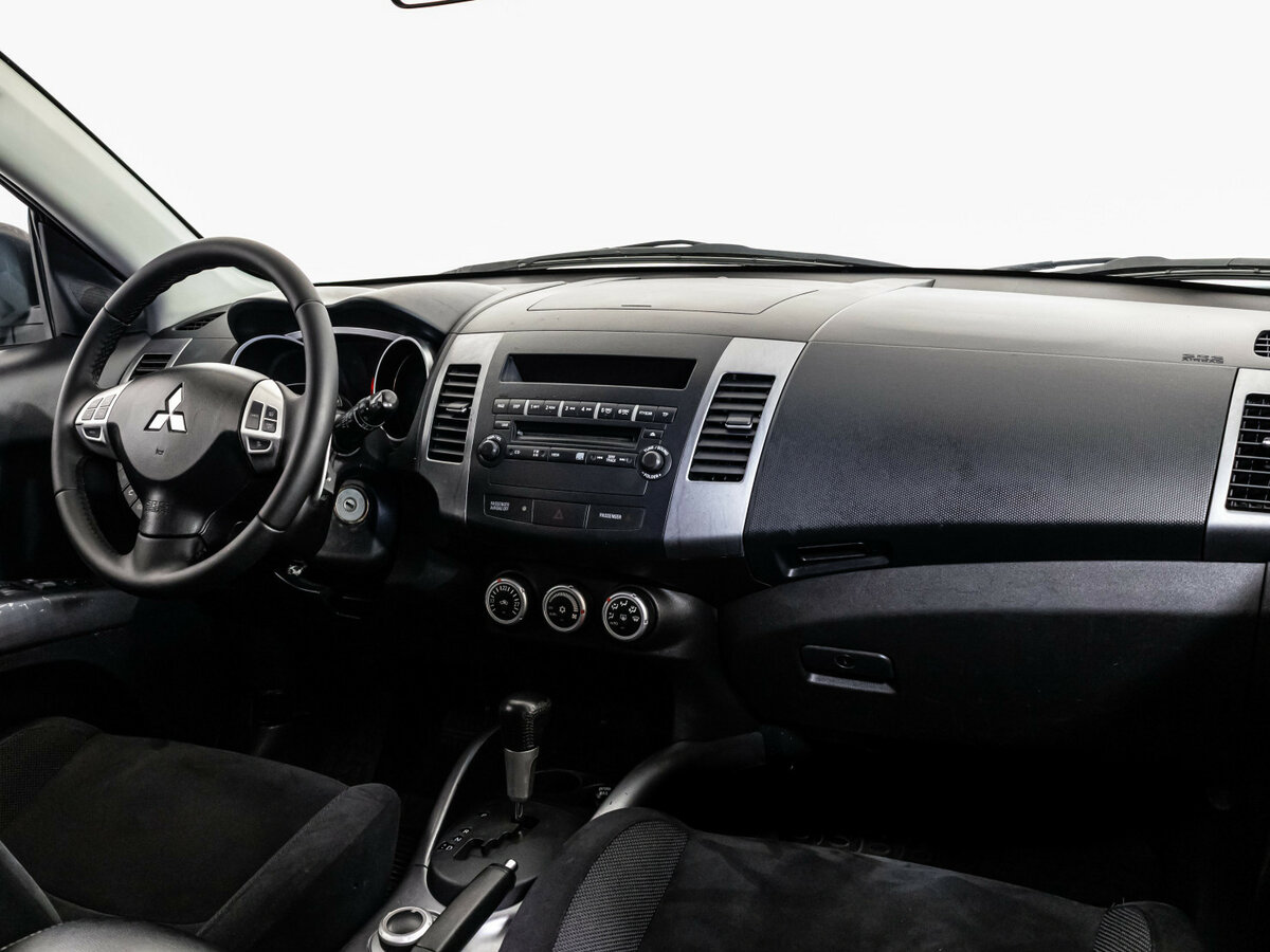 Mitsubishi Outlander с пробегом — 2007 год. Фото: #6