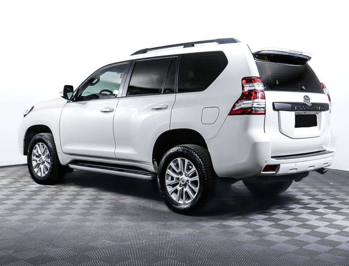 Toyota Land Cruiser Prado с пробегом — 2014 год. Фото: #6