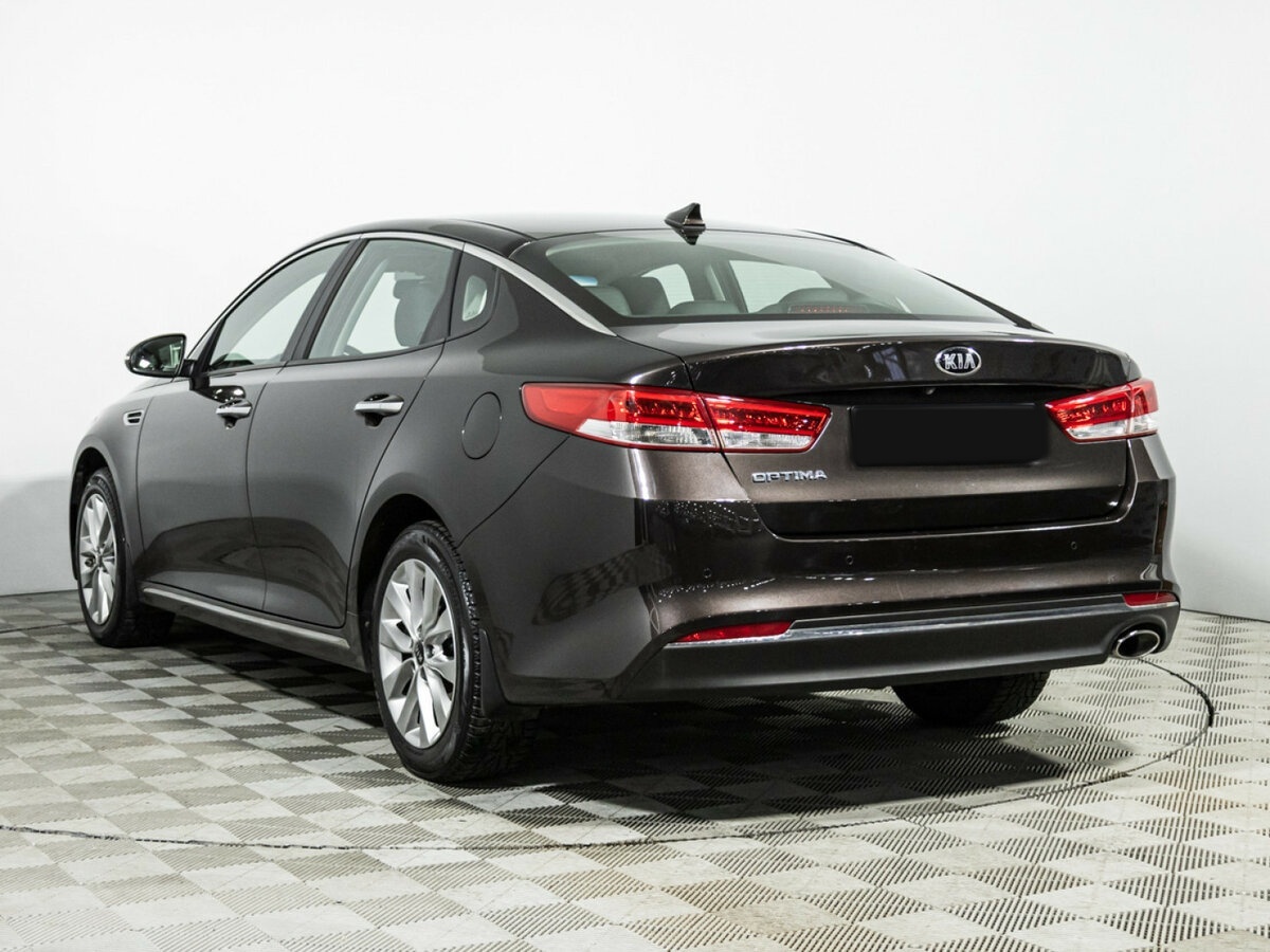 Kia Optima с пробегом — 2017 год. Фото: #5