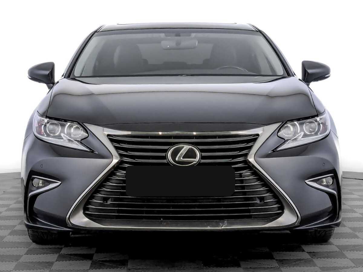 Lexus ES с пробегом — 2018 год. Фото: #1