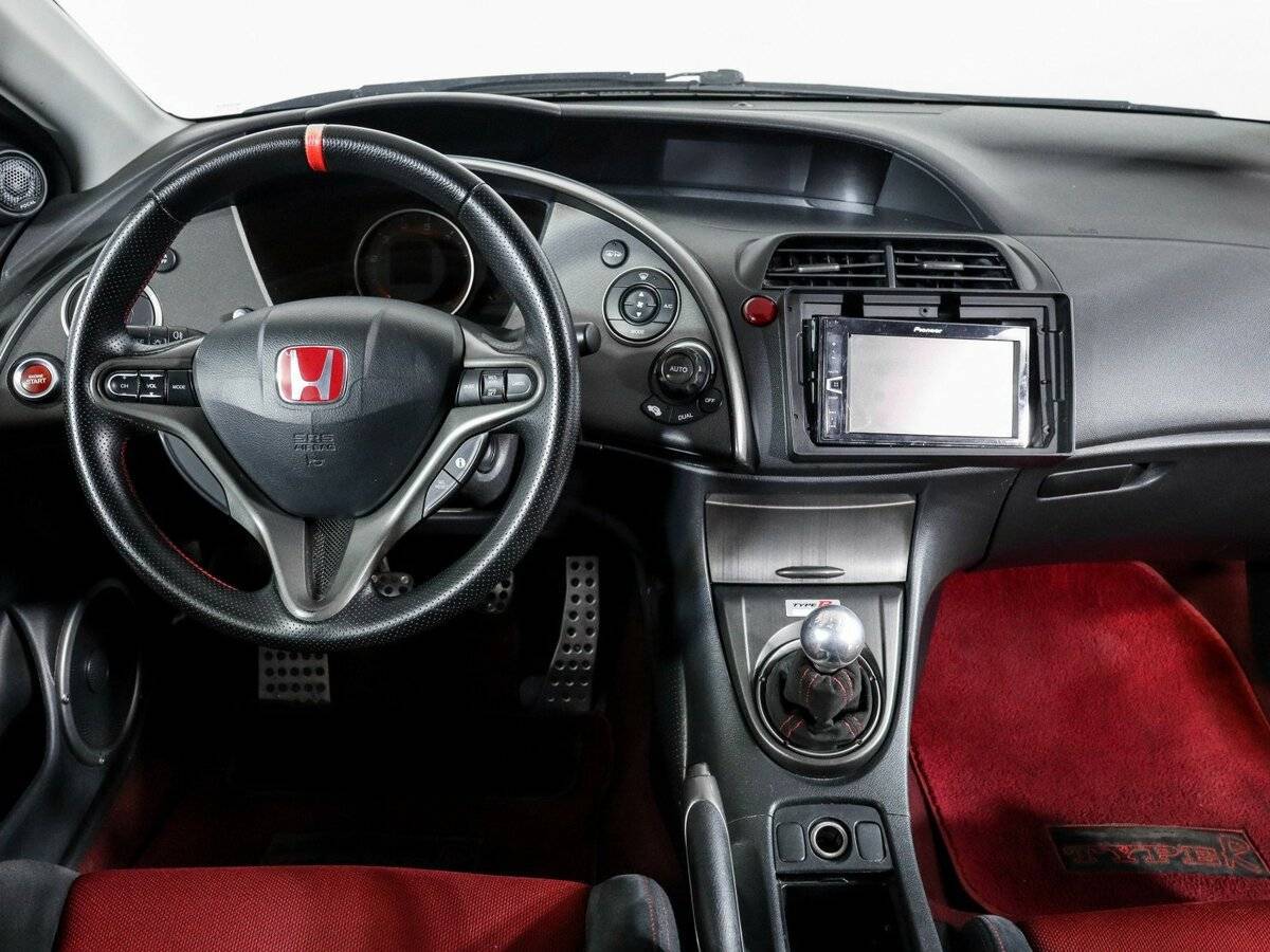 Honda Civic Type R с пробегом — 2007 год. Фото: #11