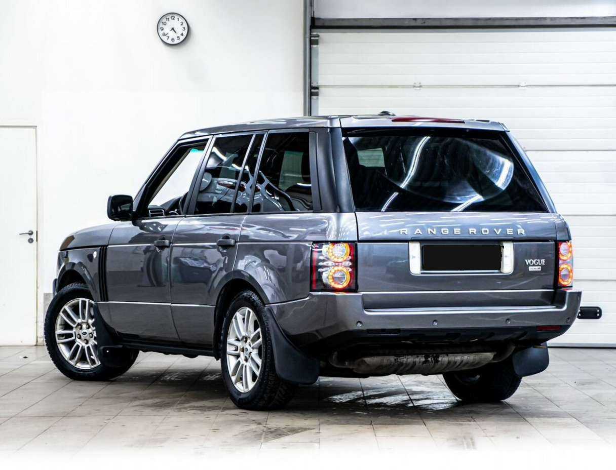 Land Rover Range Rover с пробегом — 2010 год. Фото: #5