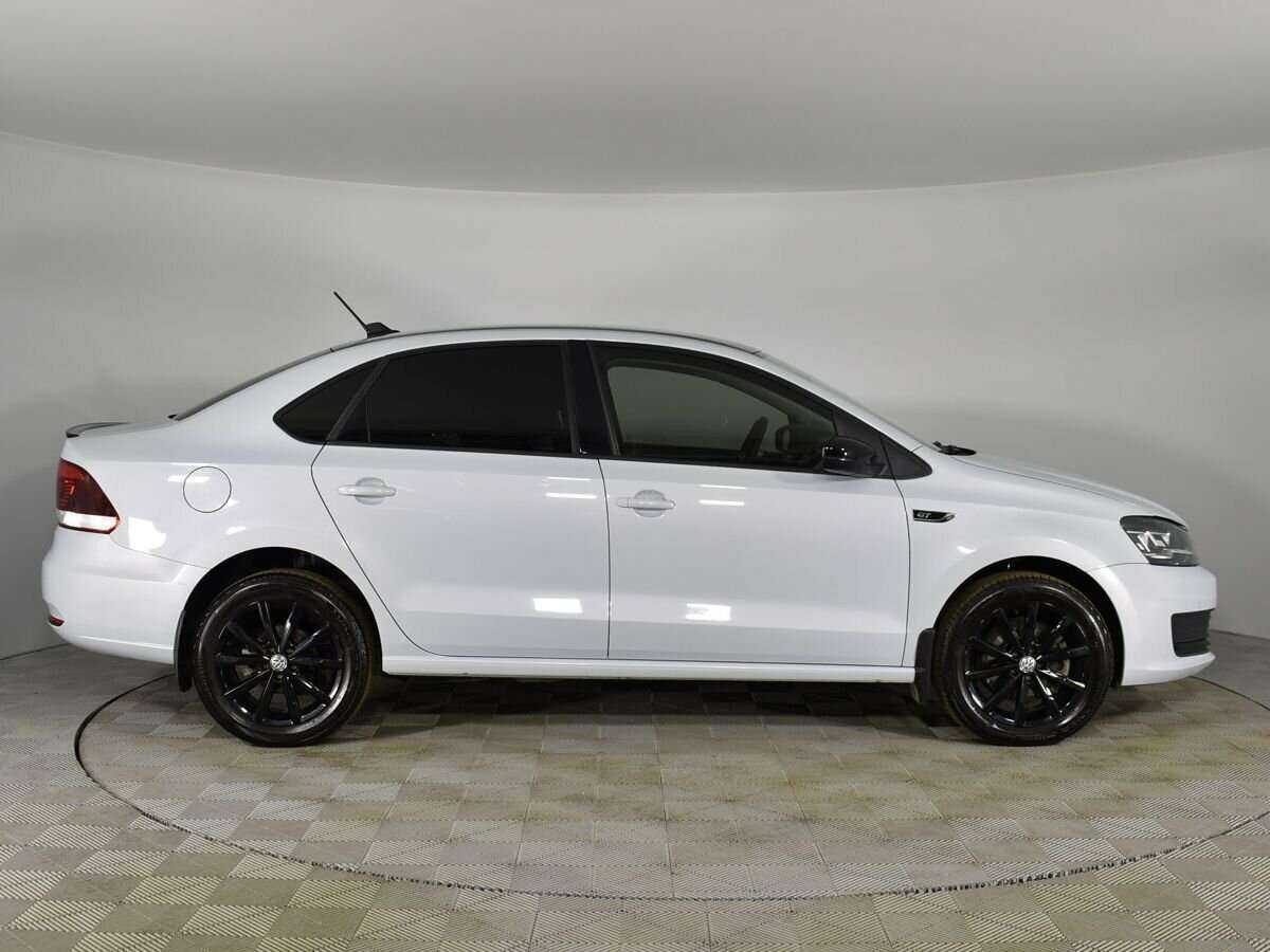 Volkswagen Polo с пробегом — 2019 год. Фото: #4