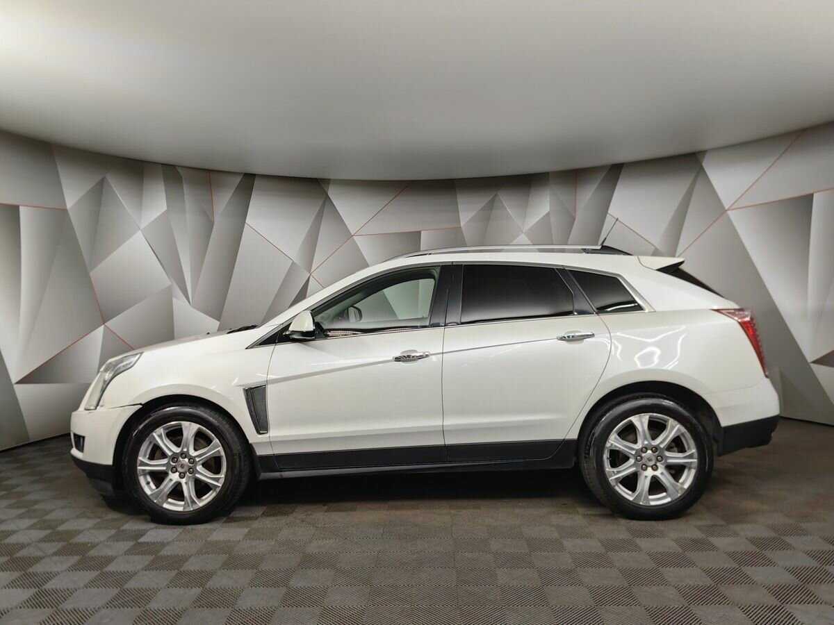 Cadillac SRX с пробегом — 2014 год. Фото: #4