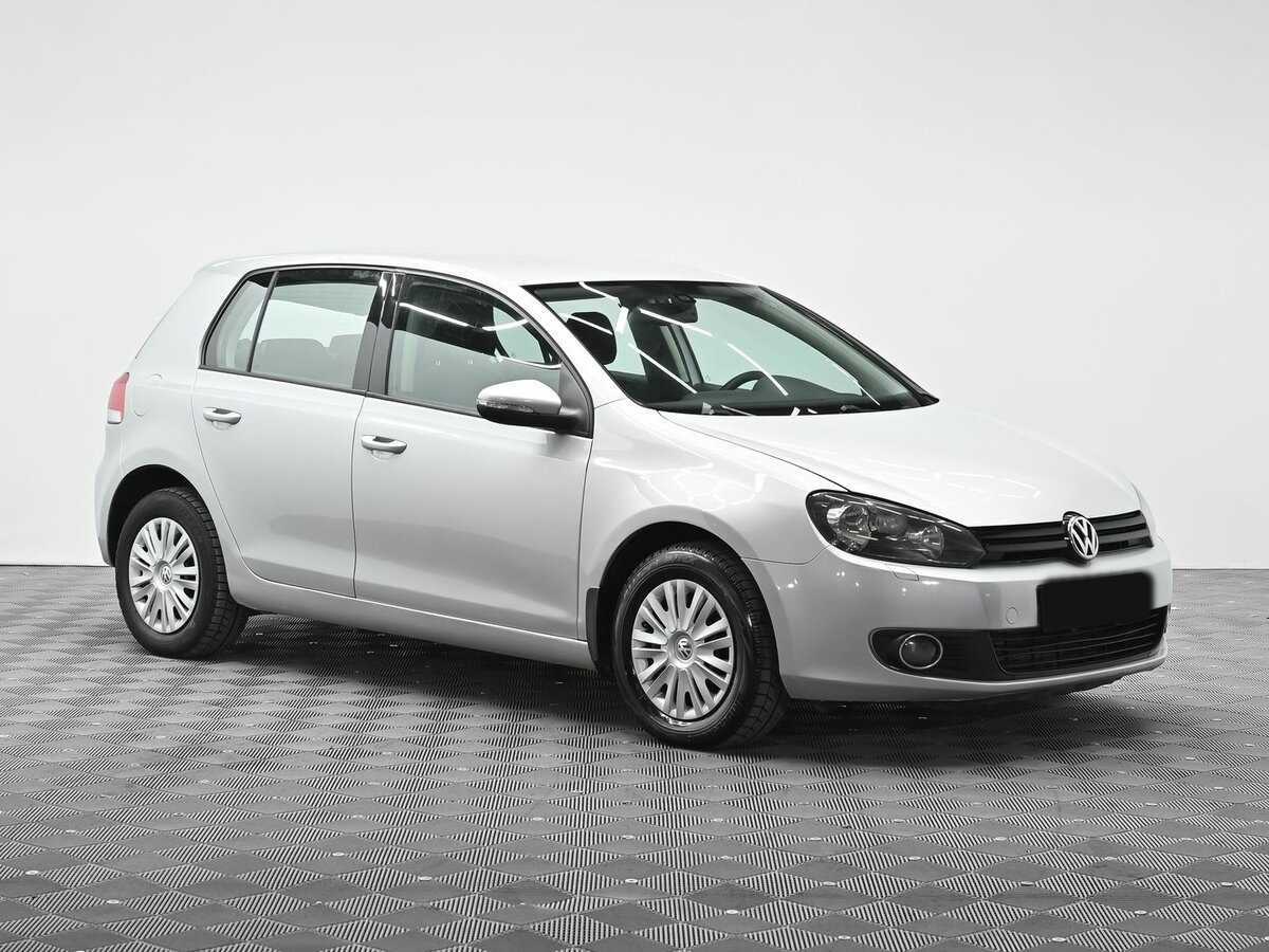 Volkswagen Golf с пробегом — 2010 год. Фото: #1