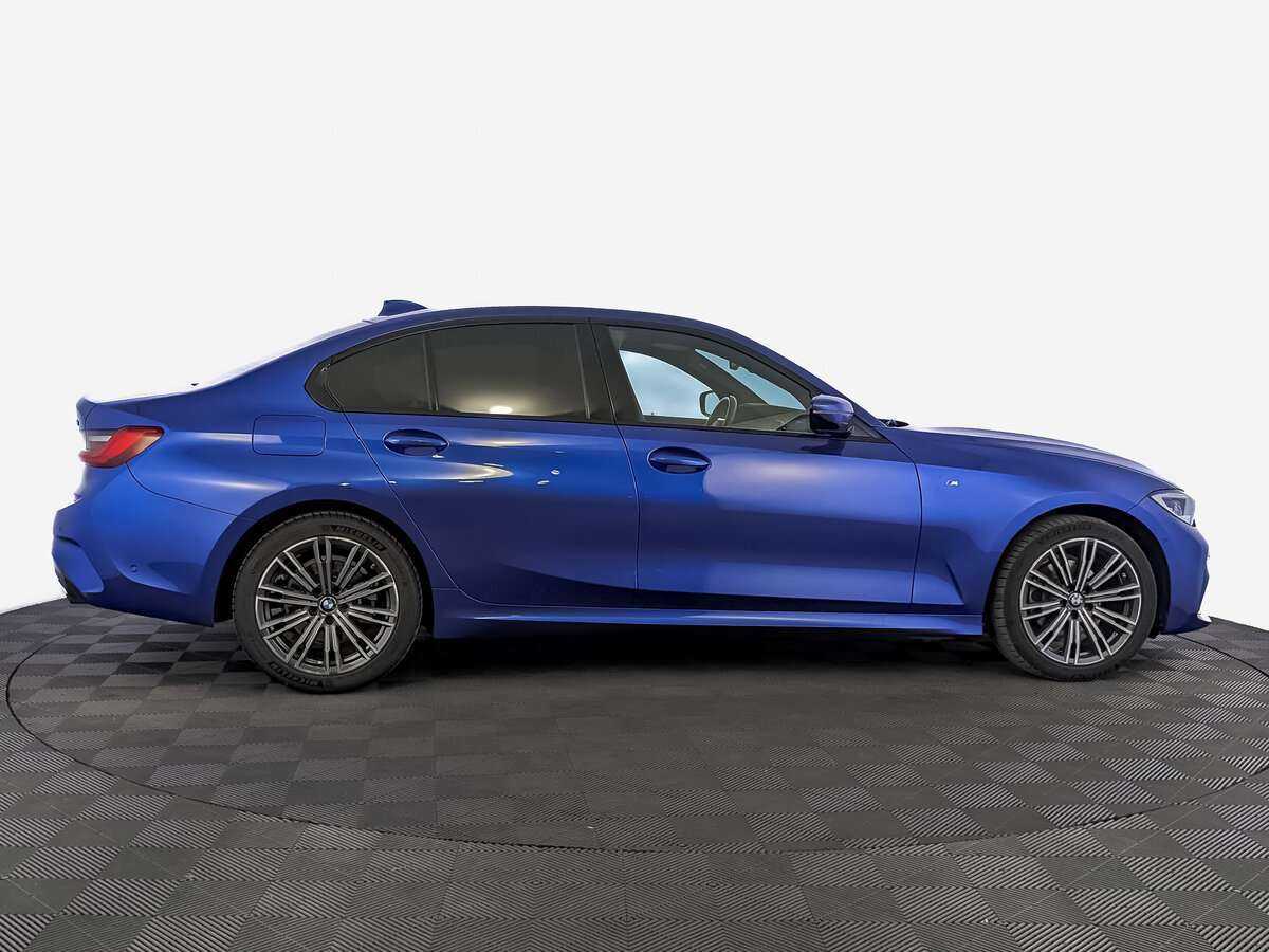 BMW 3 серии с пробегом — 2021 год. Фото: #3