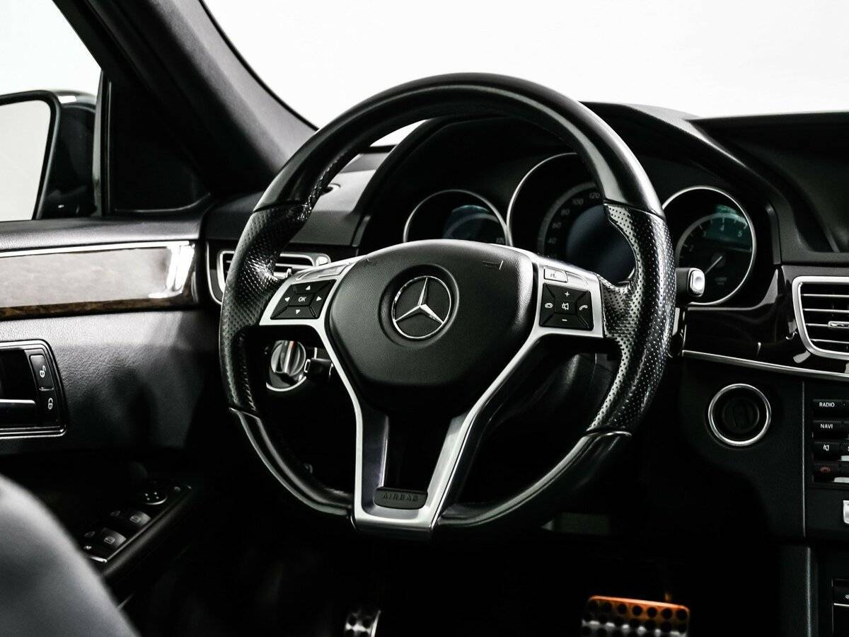 Mercedes-Benz E-Класс с пробегом — 2014 год. Фото: #13