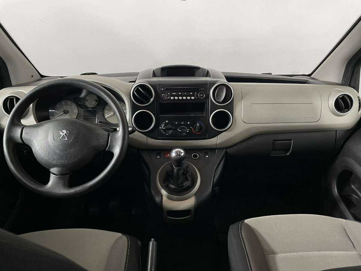 Peugeot Partner с пробегом — 2014 год. Фото: #6