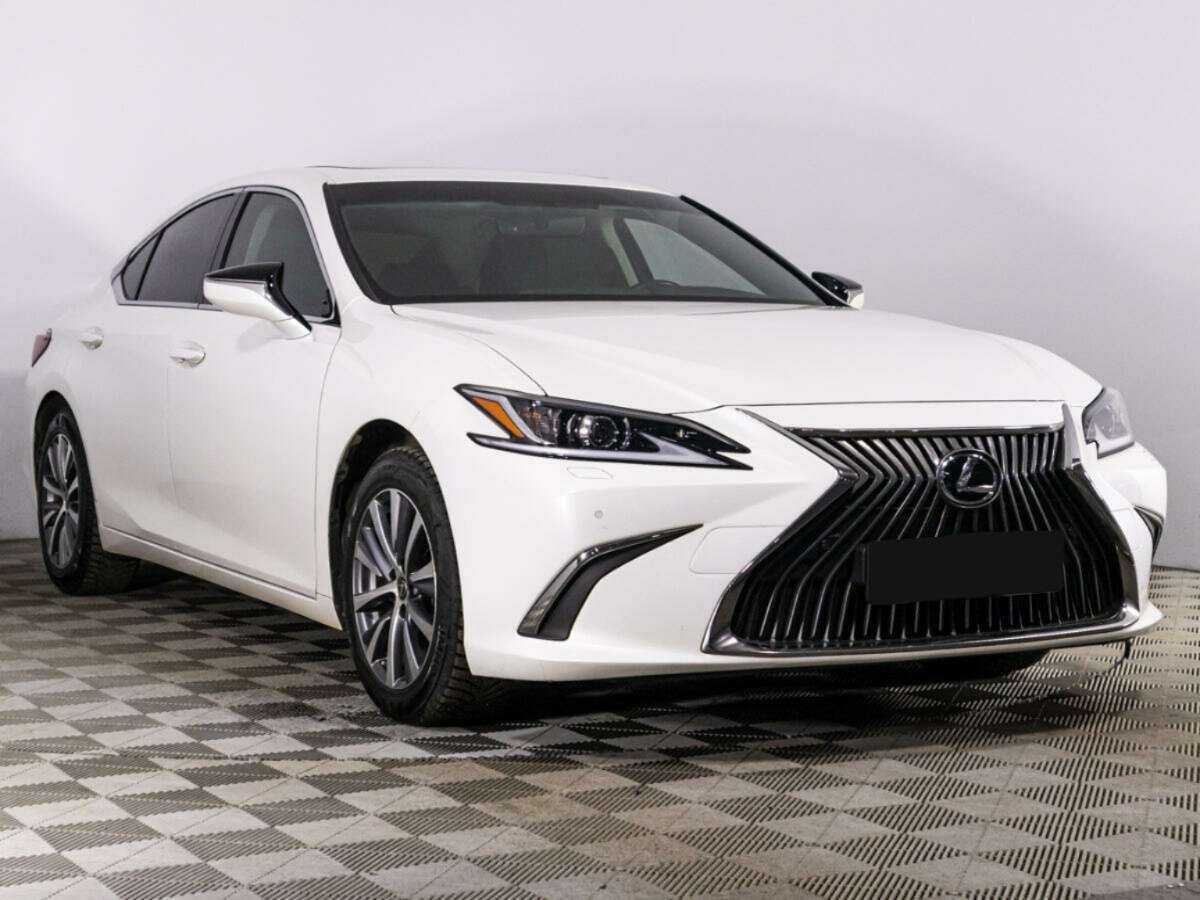 Lexus ES с пробегом — 2019 год. Фото: #2