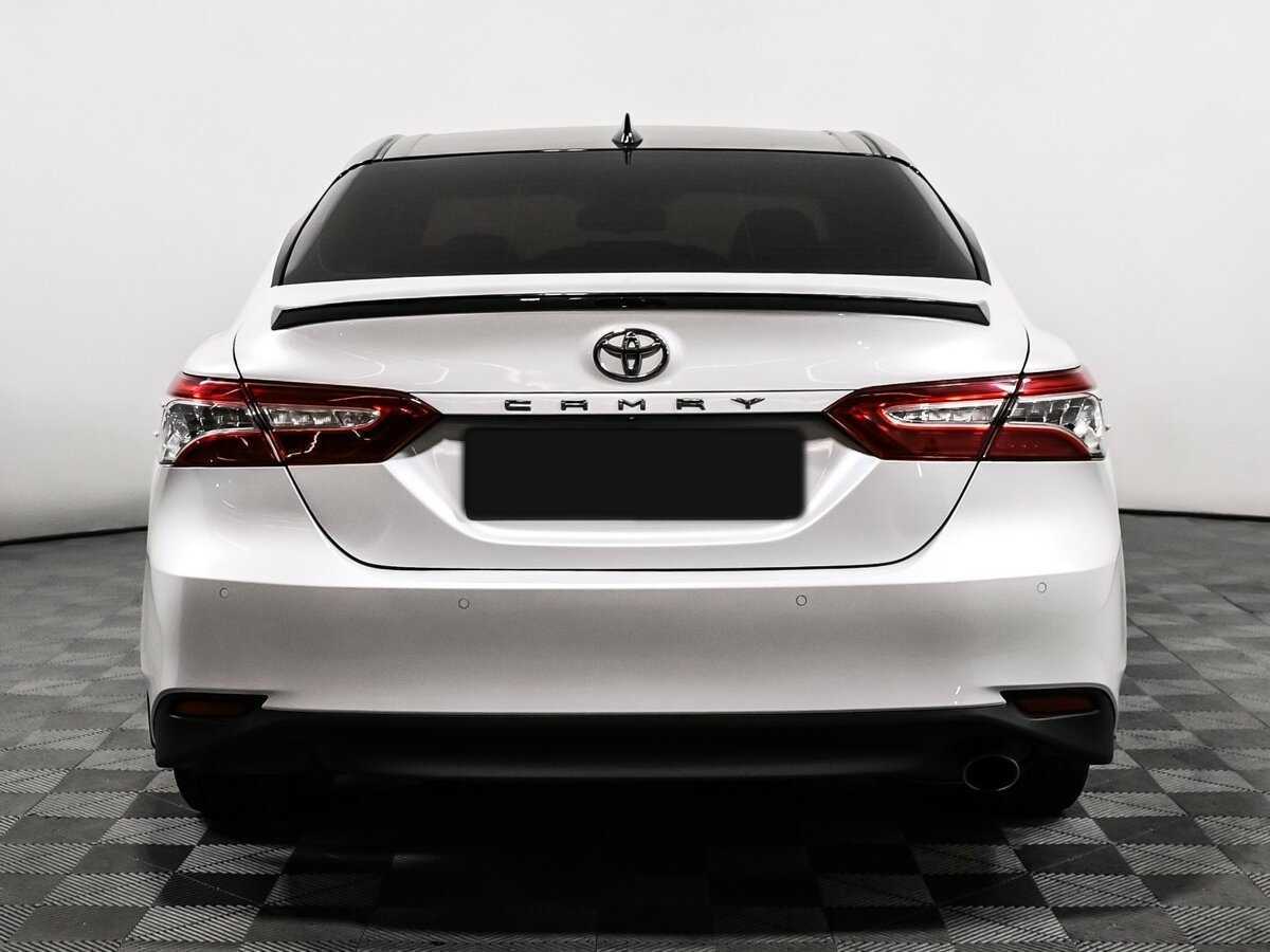 Toyota Camry с пробегом — 2021 год. Фото: #5