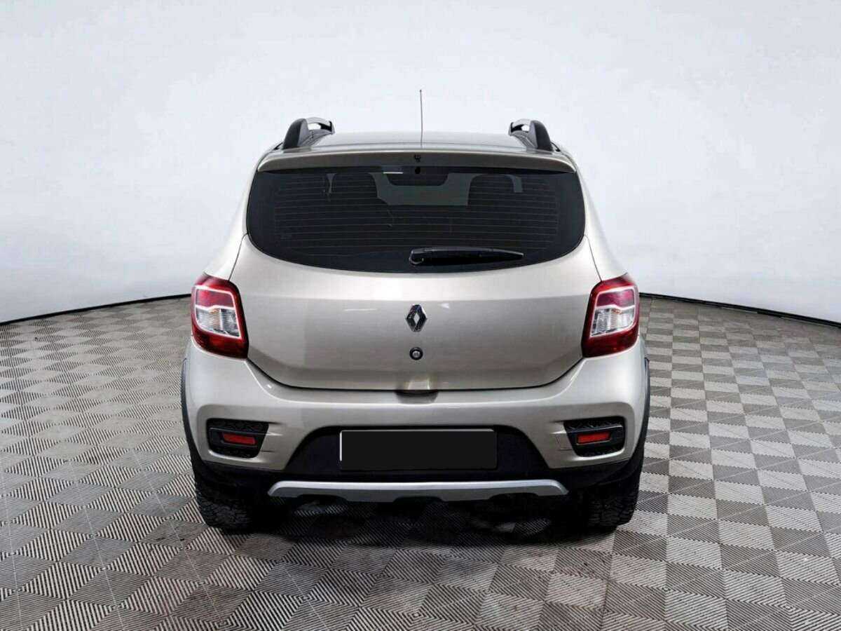Renault Sandero с пробегом — 2019 год. Фото: #5