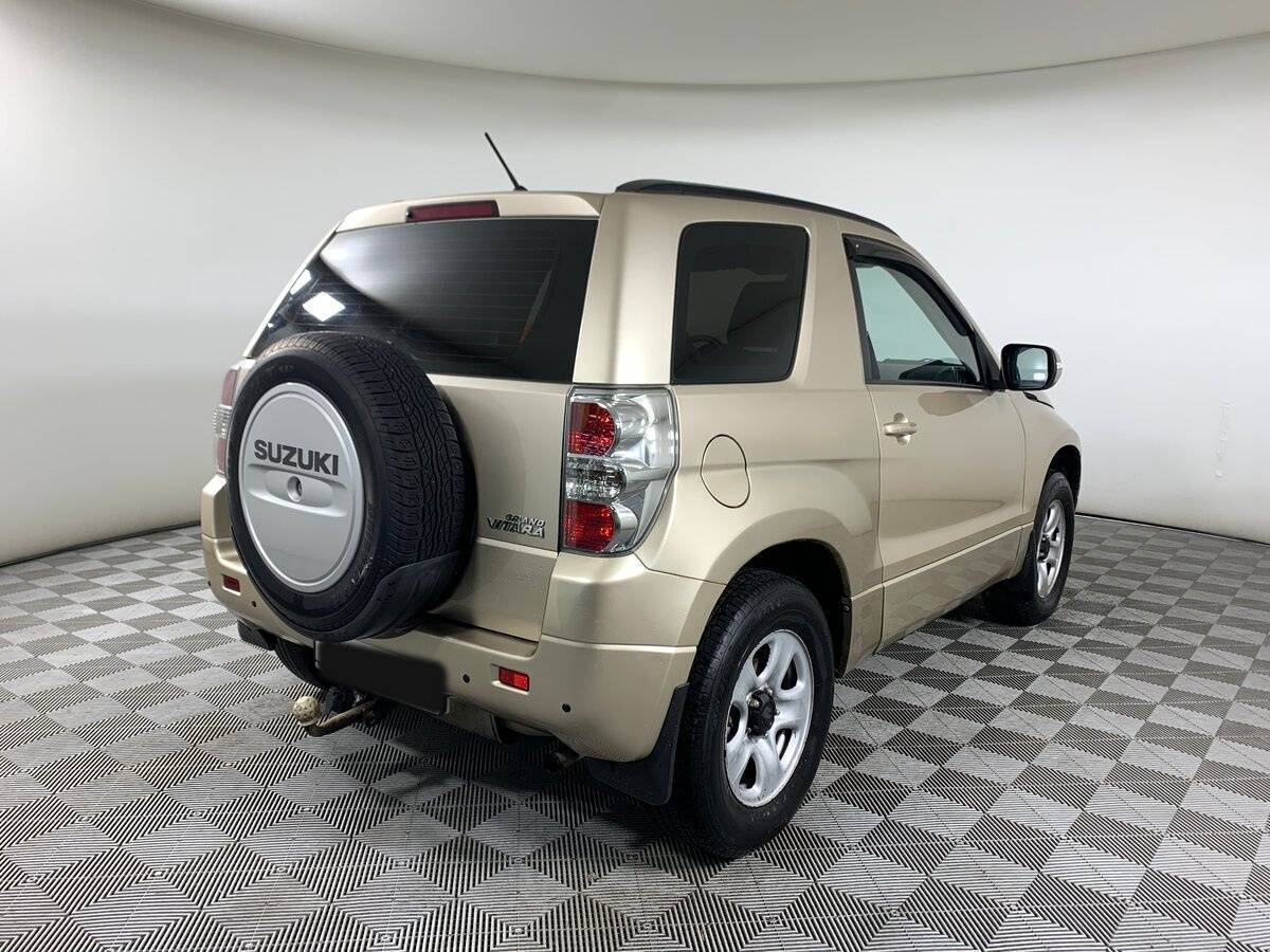 Suzuki Grand Vitara с пробегом — 2010 год. Фото: #4