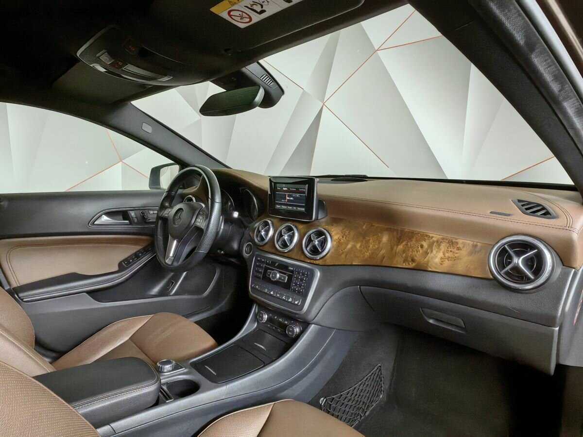 Mercedes-Benz GLA с пробегом — 2014 год. Фото: #8