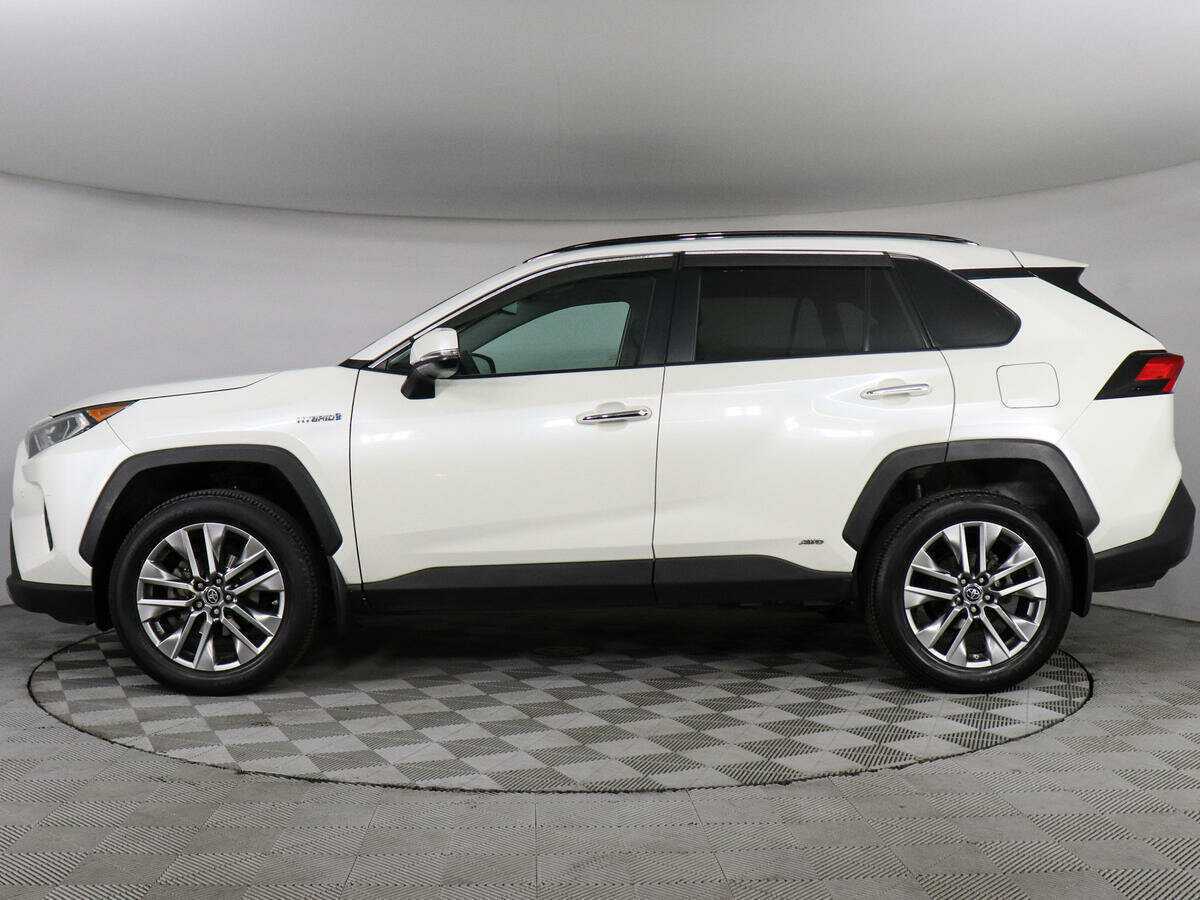 Toyota RAV4 с пробегом — 2019 год. Фото: #7