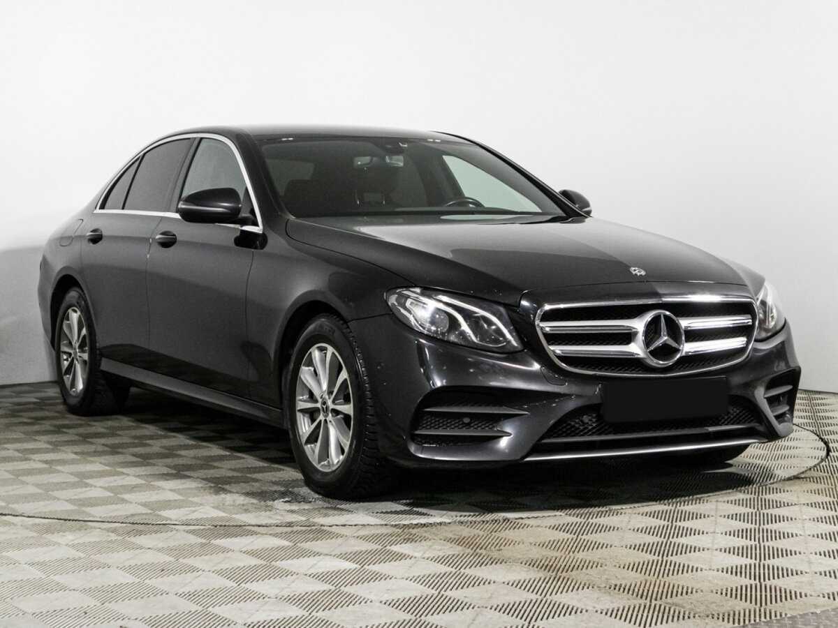 Mercedes-Benz E-Класс с пробегом — 2019 год. Фото: #2