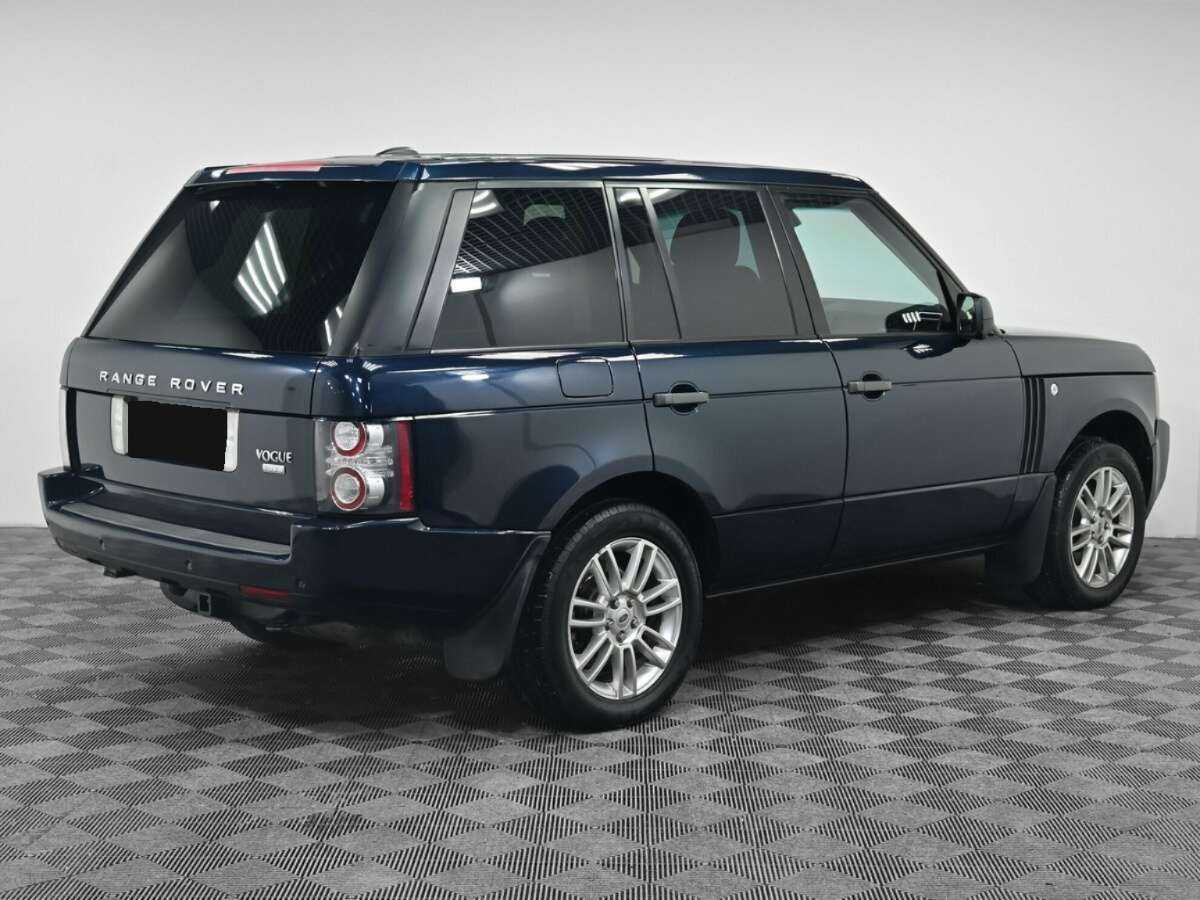 Land Rover Range Rover с пробегом — 2010 год. Фото: #1