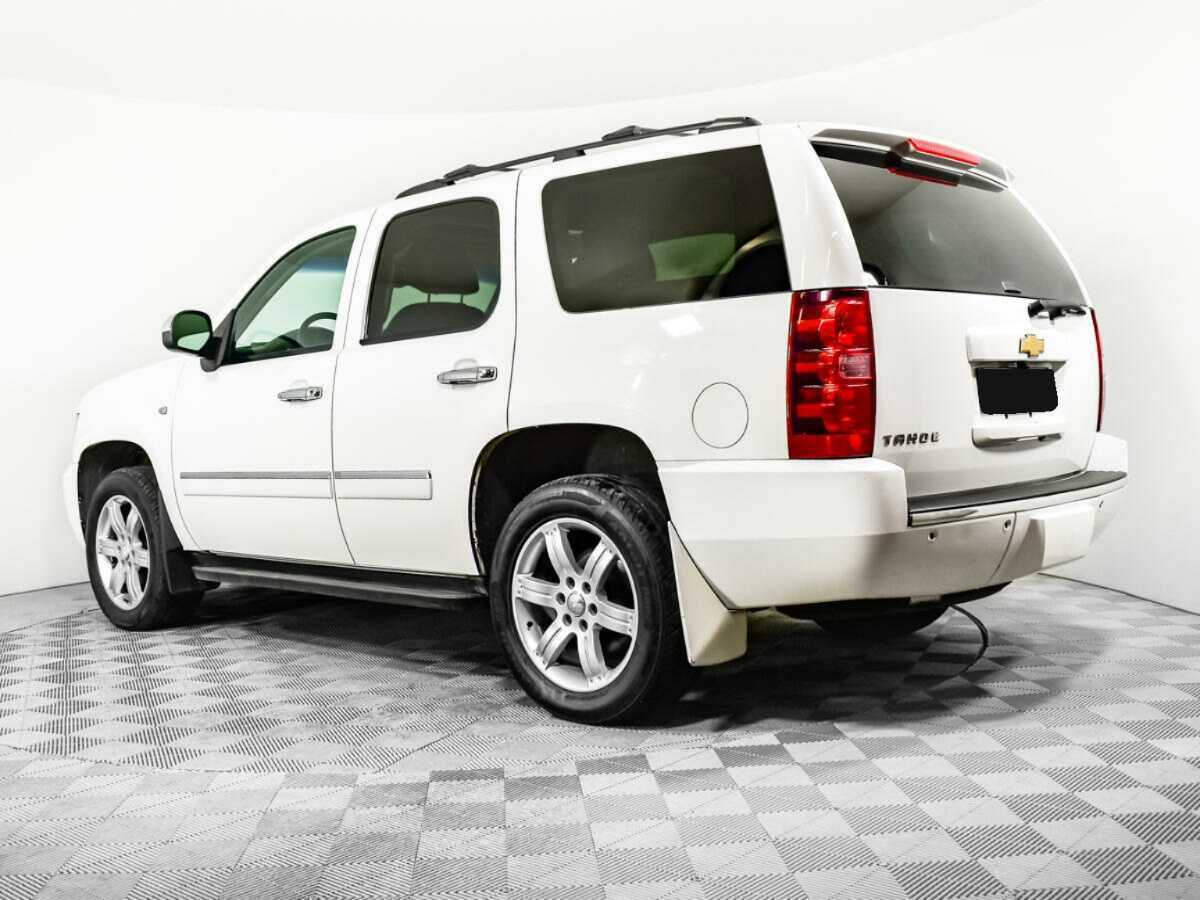 Chevrolet Tahoe с пробегом — 2012 год. Фото: #6
