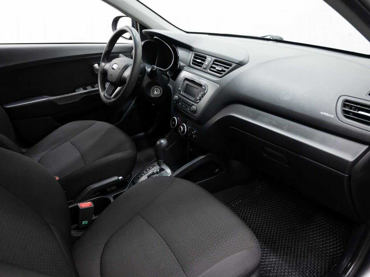 Kia Rio с пробегом — 2014 год. Фото: #10