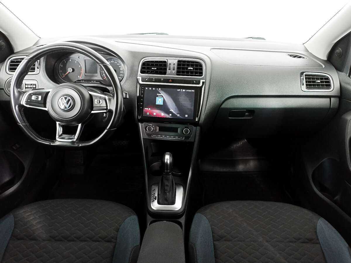 Volkswagen Polo с пробегом — 2019 год. Фото: #11