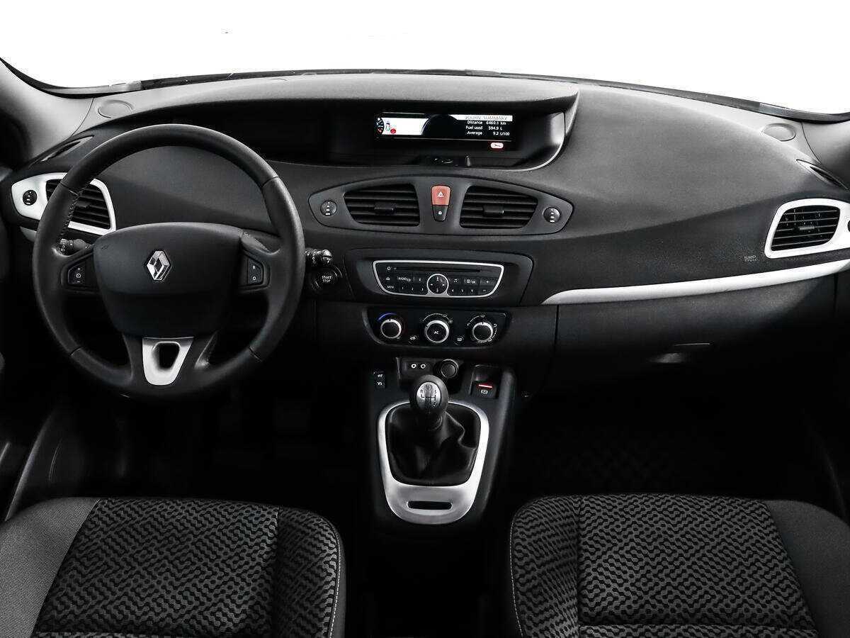 Renault Scenic с пробегом — 2011 год. Фото: #12