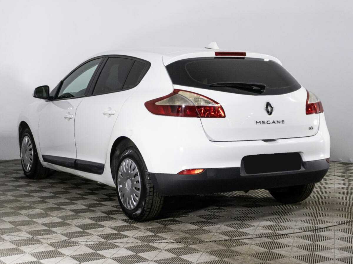 Renault Megane с пробегом — 2009 год. Фото: #6