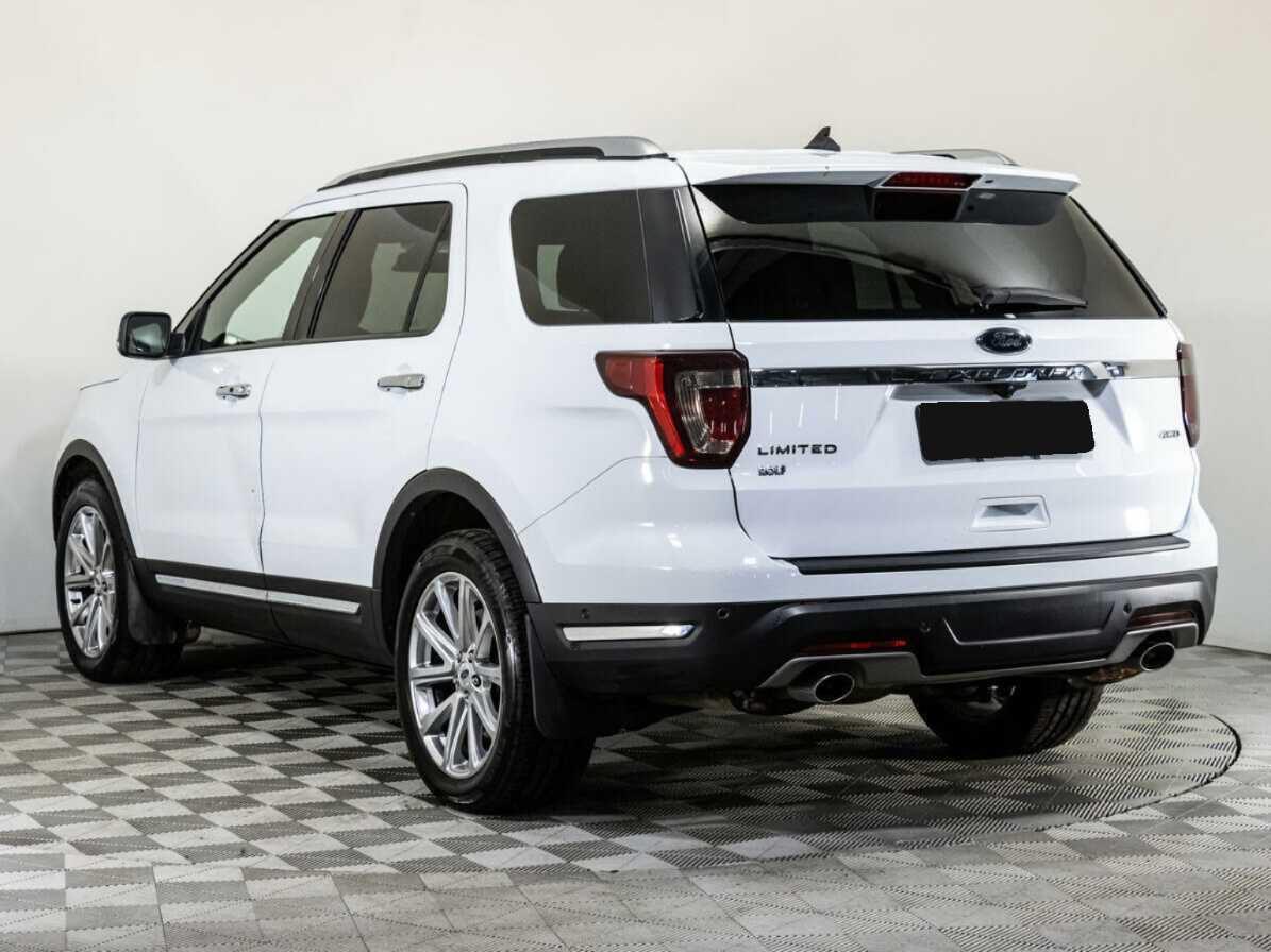 Ford Explorer с пробегом — 2018 год. Фото: #5