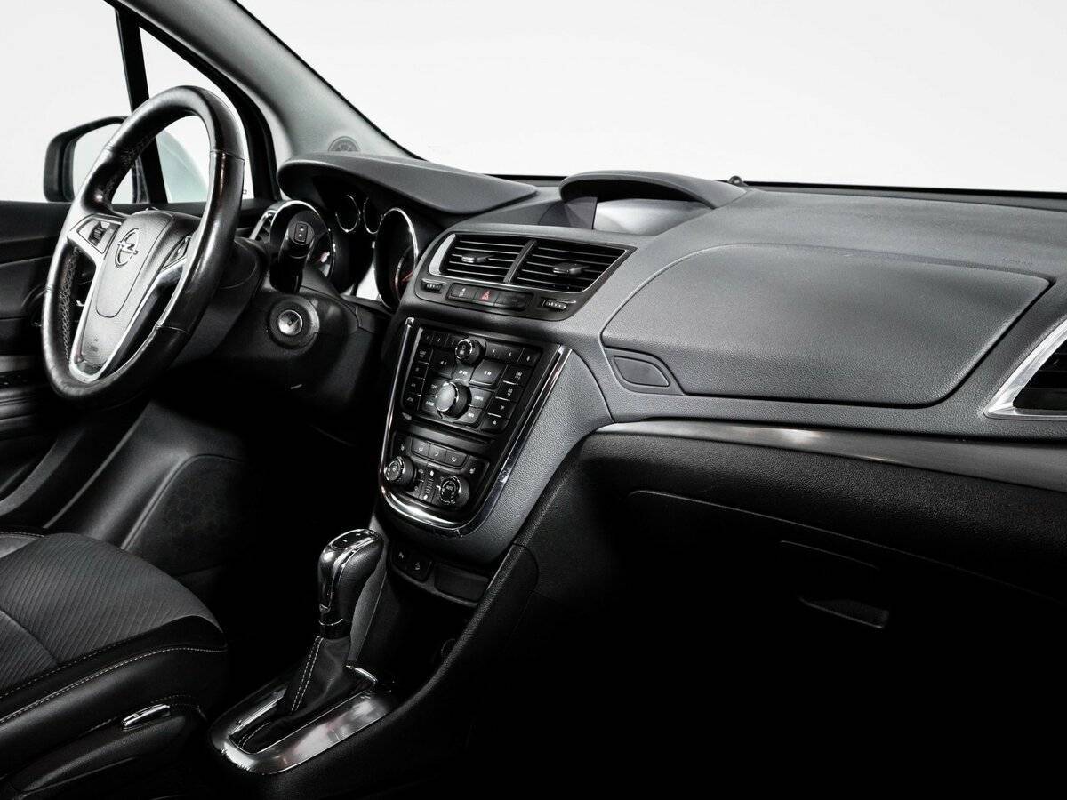 Opel Mokka с пробегом — 2013 год. Фото: #8