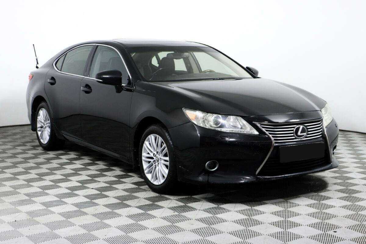 Lexus ES с пробегом — 2013 год. Фото: #2