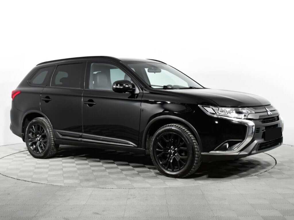 Mitsubishi Outlander с пробегом — 2021 год. Фото: #2
