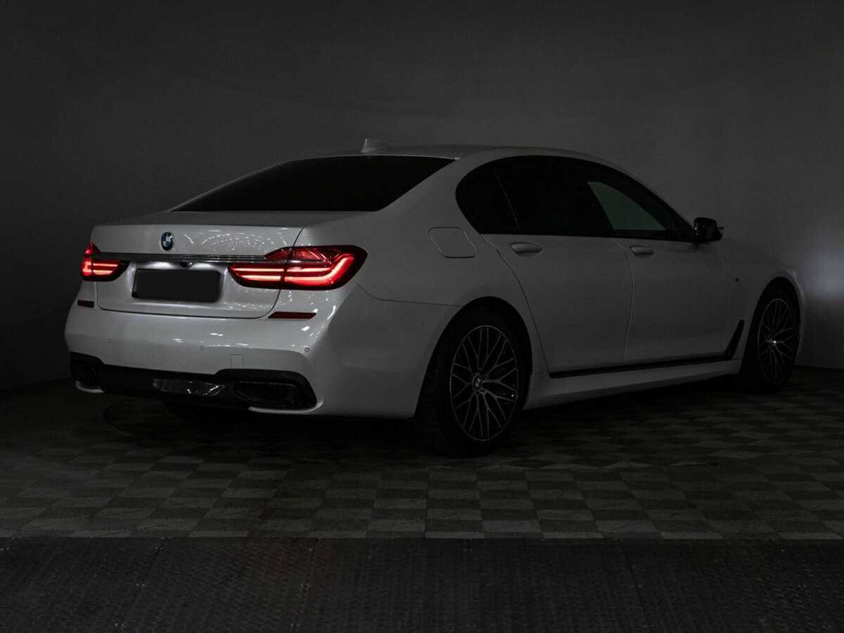 BMW 7 серии с пробегом — 2017 год. Фото: #29