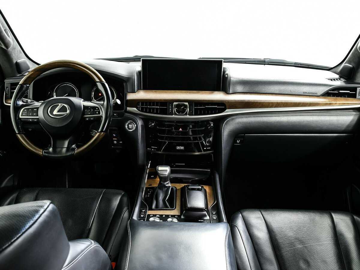 Lexus LX с пробегом — 2017 год. Фото: #10